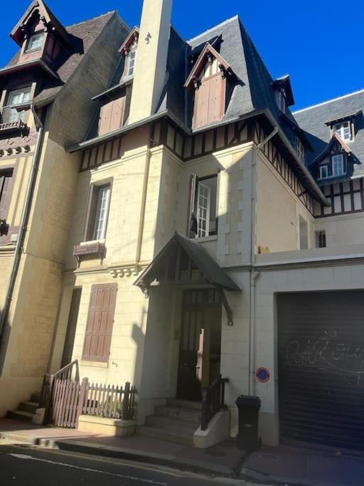 Beau Studio A 30M De La Plage / Beautiful Studio 30M From The Beach Trouville-sur-Mer Buitenkant foto